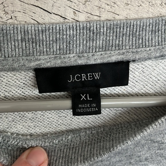 J.Crew women’s sweatshirt. Size XL - Picture 2 of 3